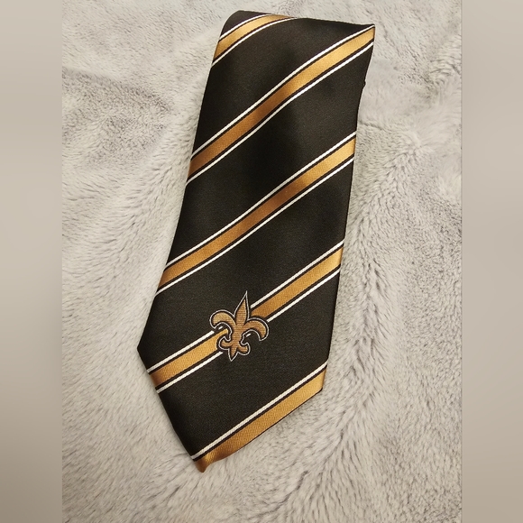 NFL New Orleans Saints Black and Gold Necktie. - Picture 6 of 6